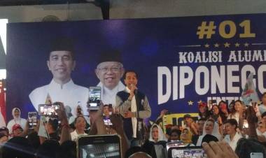 Sindir Prabowo, Jokowi: Orang Mengkritik Sri Mulyani Tak Faham Ekonomi 