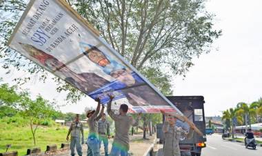 DPRD Surabaya: Tertibkan APK Apakah Tugas Satpol-Linmas?