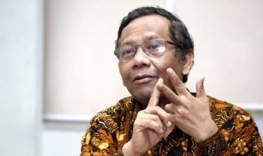 Ada Produsen Berita Hoaks Terorganisir, Mahfud: Contohnya Ahok Gantikan Ma'ruf