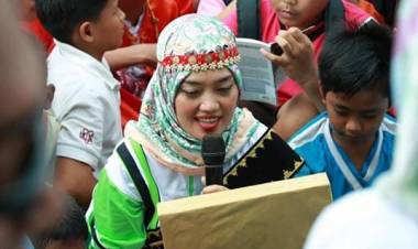 KPK Panggil Bupati Lampung Timur Cantik Ini