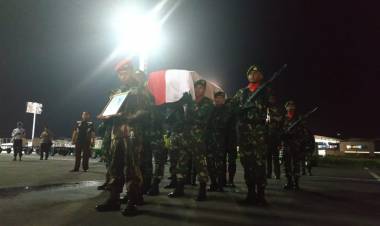 Upacara Penerimaan Jenazah Anggota Koppasus Ini Dipimpin Danrem 162/WB