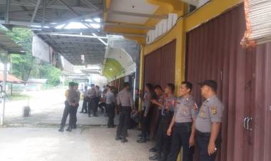 Pembacaan Putusan Gugatan 7 Caleg yang Dicoret dari DCT, Kantor Bawaslu Sarolangun Dijaga Ketat