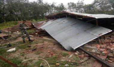 Puting Beliung Hantam Merangin, Puluhan Rumah Warga Rusak