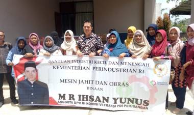 Hadir Penyerahan Bantuan IKM, Ihsan: IKM Siap Jadi Tulang Punggung Ekonomi Jambi