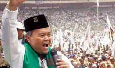 Hidayat NW: Jangan Golput, Jangan Lupa Jas Hijau