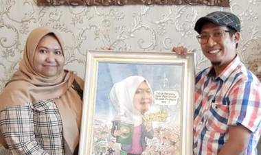 Dihadiahi Karikatur Wajah, Masnah : Terima Kasih dan Ini Kreatif Sekali