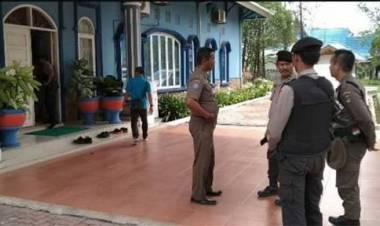 Rumah Dinasnya Digeledah KPK, Walikota Dumai Zulkifli AS Hanya Terdiam