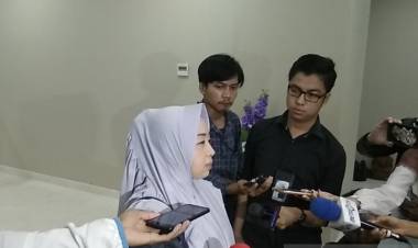 Begini Kronologis Penangkapan Mustofa Nahrawardaya Menurut Istri