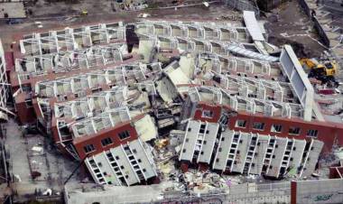 Gempa 8 Magnitudo Guncang Peru