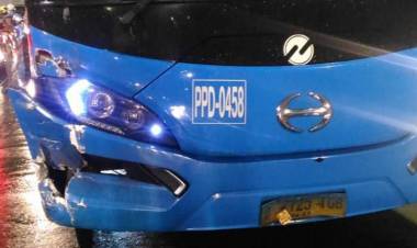 Bus TransJakarta Tabrakan Beruntun di Underpass, 5 Luka-luka