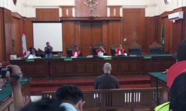 Ahmad Dhani Divonis Satu Tahun Penjara