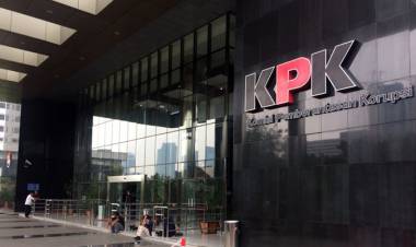 KPK Lelang Barang Rampasan Koruptor dan Action Figure Zumi Zola