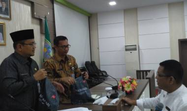 Pemkot Jambi Batasi Penggunaan Kantong Plastik
