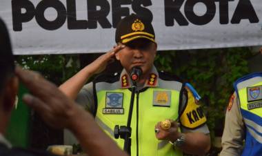 Polisi Buru Perampok Toko Emas Senilai Rp1,6 Miliar Terekam CCTV