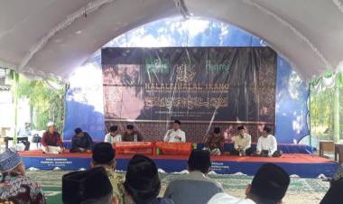 Alumni NU Pertanyakan Tidak Sah Shalat di "Masjid Illuminati"