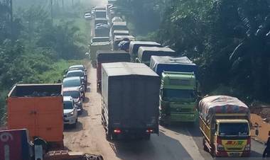 Jalintim Mesuji Lampung- Mesuji Oki Sumsel Masih Macet Total