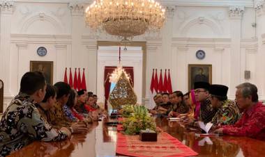 Jokowi Kumpulkan Pelaku UMKM untuk Mendisain Kebijakan Ekonomi Mikro