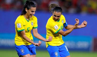 Piala Dunia 2019, Brasil dan Australia Maju ke-16 Besar