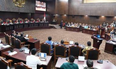 Sidang PHPU di MK Ditutup Saat Adzan Subuh
