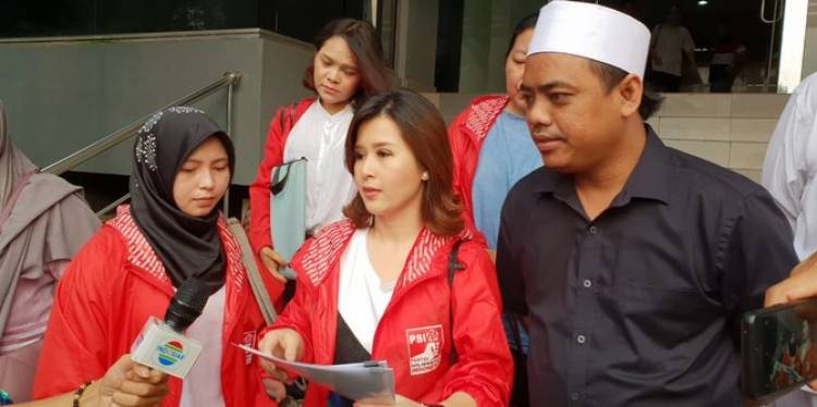 Tudingan Selingkuh Ahok dengan Grace Natalie Fitnah