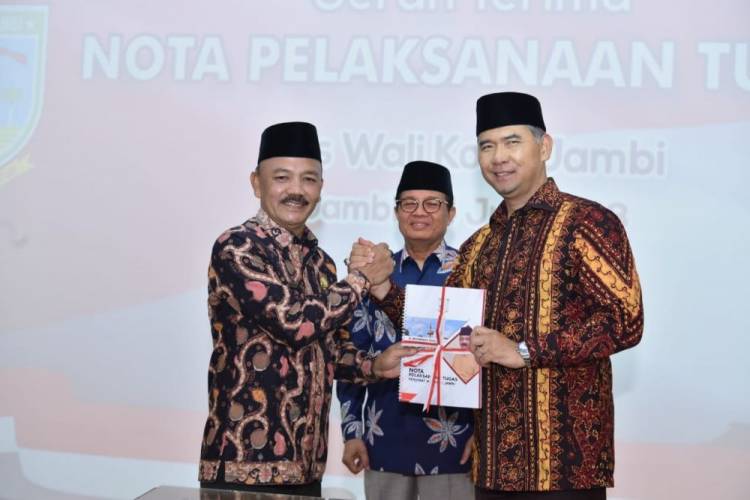 Serah Terima Jabatan Walikota Jambi, Fasha dan Fauzi Saling Puji di Depan Fachrori