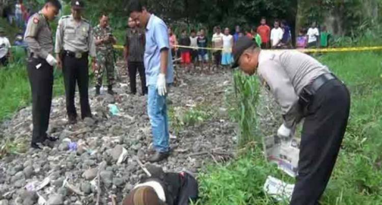 Ditemukan Tewas Membusuk Salah Satu Warga SAD Di Dalam Kebun Karet