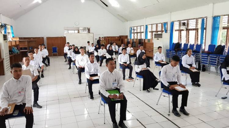 Calon Taruna STP Ikuti Tes Akademik di Rayon Tanjab Barat
