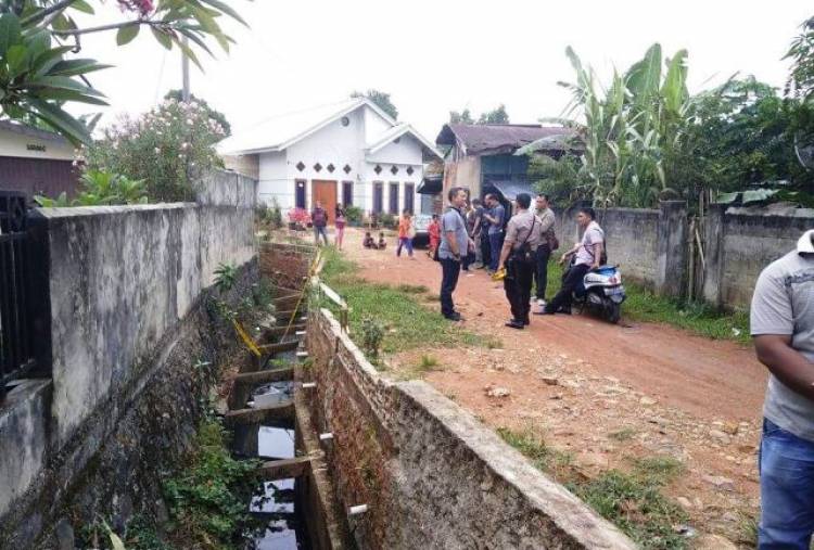 Nenek di Bungo Ini Tewas saat Buang Sampah di Drainase