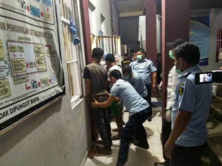 Razia Serentak Lapas di Jambi Hanya Temukan Uang dan Telepon Seluler 