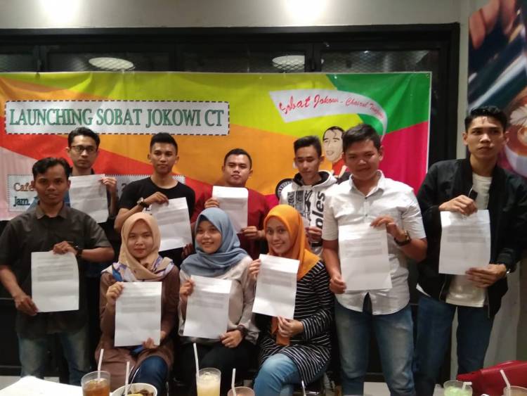Relawan Anak Muda Jambi Deklarasikan Jokowi-Chairul Tanjung