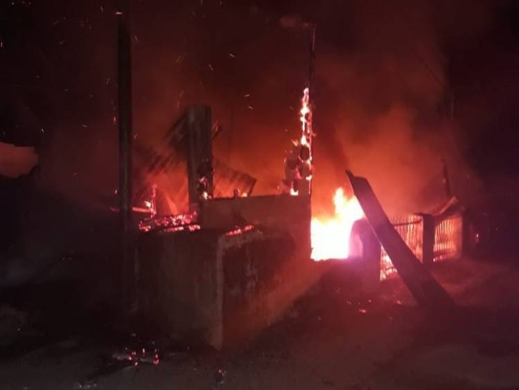 Ludes Terbakar, Hutabarat Kehilangan Rumahnya