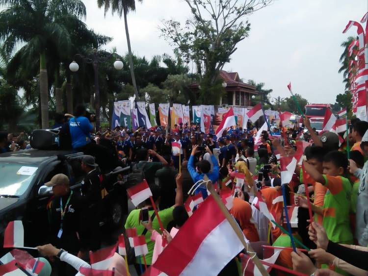 Ribuan Pelajar Sambut Api Asian Games, Kadisdik Agus: Jambi Masuk Kategori Istimewa 