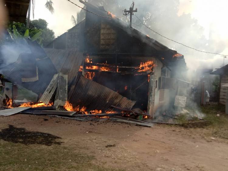 Kebakaran Hanguskan Bengkel Bubut Milik Alam di Cempaka Putih