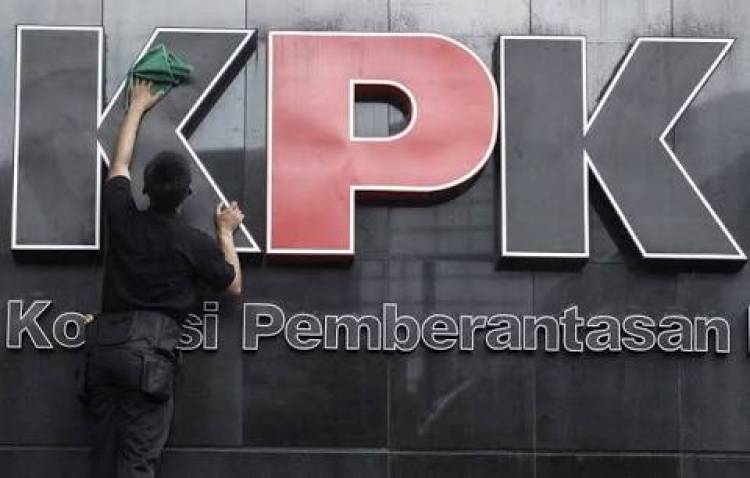 KPK Lelang Barang Hasil Rampasan Terpidana Fuad Amin Imron Senilai Rp81,9 Miliar
