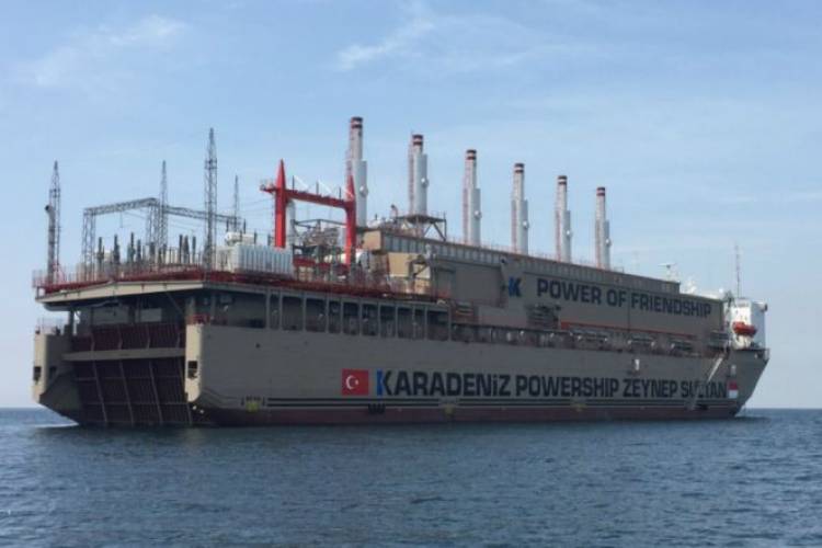 Suplai Jaringan Listrik, Kapal Terapung Pembangkit Tenaga Listrik Dikirim ke Palu