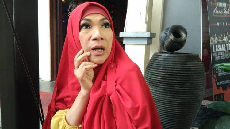 Dorce Akan Kunjungi dan Adopsi Anak Korban Tsunami Palu 