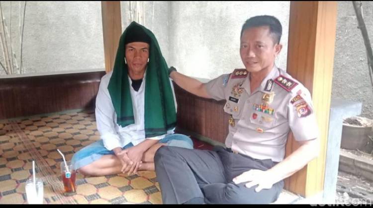 Pembawa Bendera Tauhid yang Dibakar Banser Ditangkap Polisi