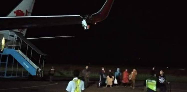 Batal Berangkat! Pesawat Lion Bengkulu-Jakarta Tabrak Tiang Bandara