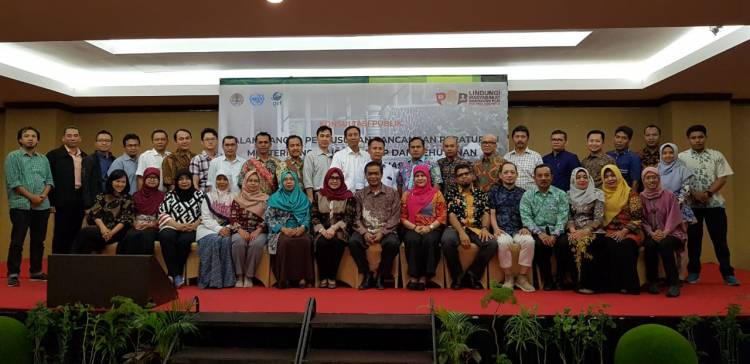 Kadis LH Provinsi Jambi Hadiri Konsultasi Publik Tentang Bahaya PCB dan Pengelolaan