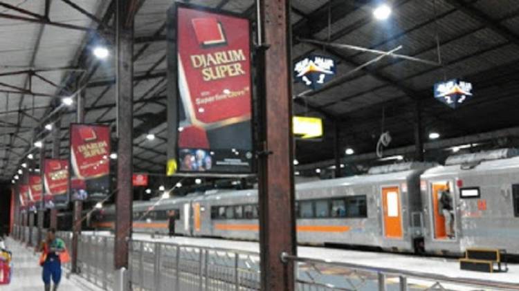 Jika KAI Membandel Iklan Rokok Terus Dipasang, YLKI Bakalan Gugat 