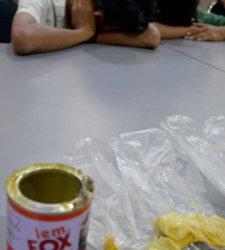 Berbahaya! Lem Dihirup Lima Remaja Surabaya Mengandung LSD