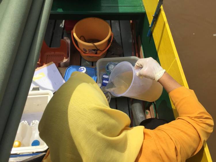 DLH Provinsi Jambi Ambil Sampel Air Sungai Batanghari Tahap III di 16 Titik