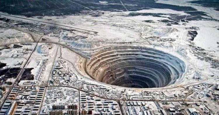 Pemerintah Alokasi 10 Persen Saham Freeport untuk Papua