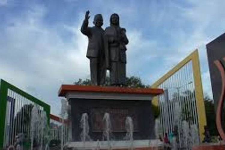 Simbol Putra Daerah Sukses, Patung Habibie & Meter akan Dipajang di Bandara Djalaluddin 