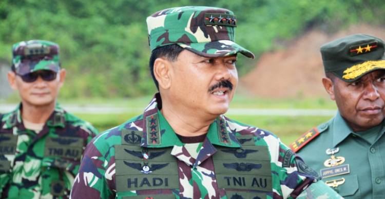 Libatkan Ribuan Personil, Panglima TNI Cek Latihan Tempur di Situbondo