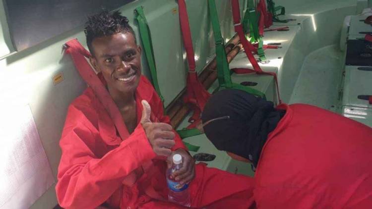 Bertahan HIdup, Riski Ditemukan Selamat Mengapung Dilaut Berhari-hari