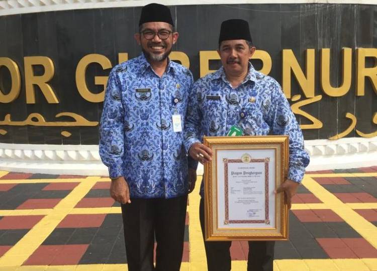 Sinta Hendra Dinobatkan Sebagai PNS Teladan Berprestasi Provinsi Jambi
