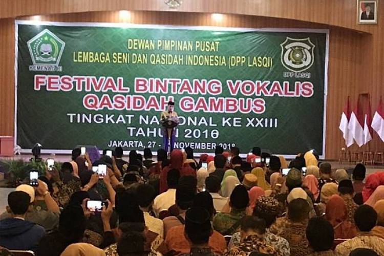 Saat Jokowi Bersenandung Lagu Din Assalam Ala Nisa Sabyan 
