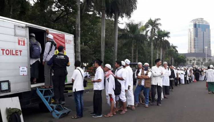 Peserta Reuni 212 Kesulitan Temukan Toilet 