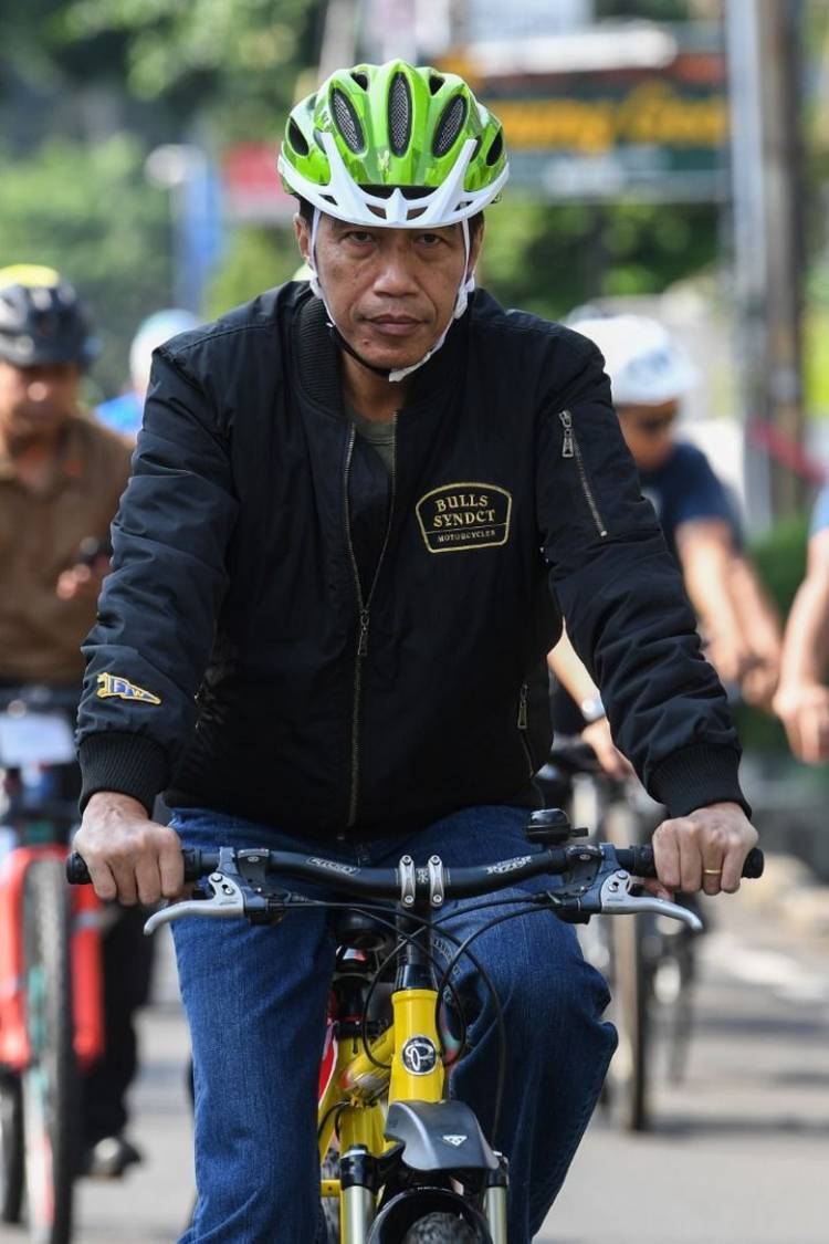 Jokowi Pergi ke Bogor Saat Massa 212 Penuhi Monas